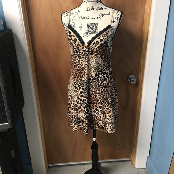 Lingerie set - Picture 2 of 4